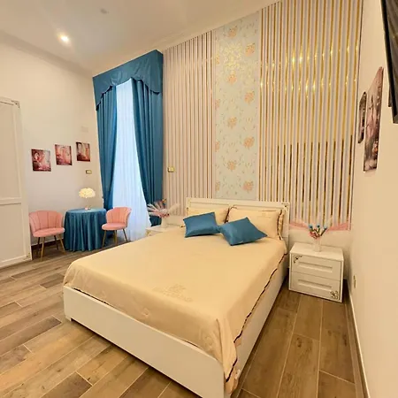 Elegant House In Apartment